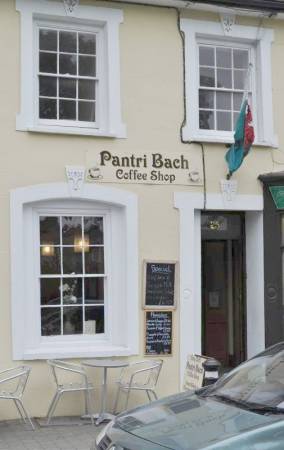 Pantri Bach Coffee Shop