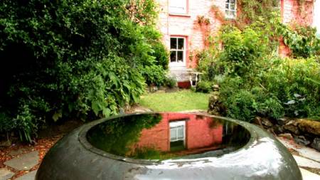 Dyffryn Fernant Garden